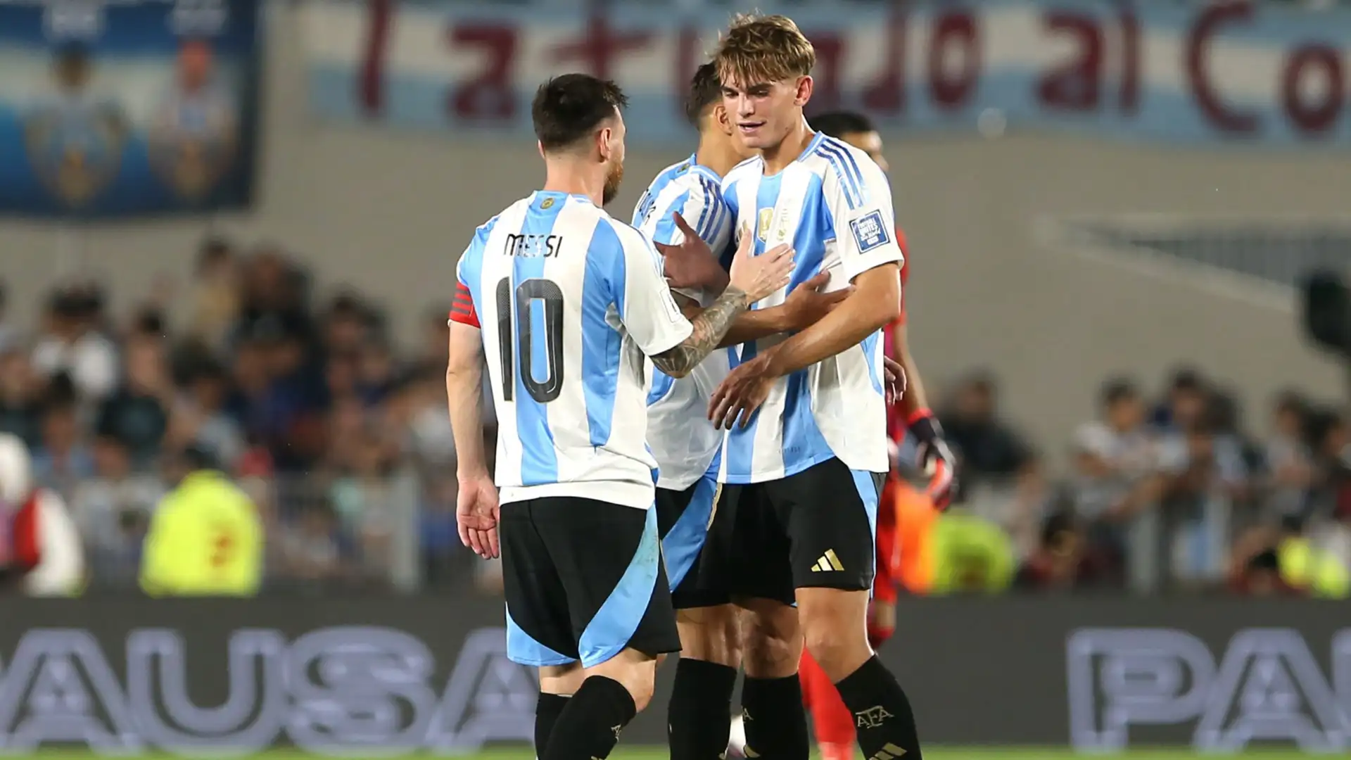 Argentina, solo uno spezzone per Nico Paz: il talento del Como parte dalla panchina Argentina, solo uno spezzone per Nico Paz: il talento del Como parte dalla panchina